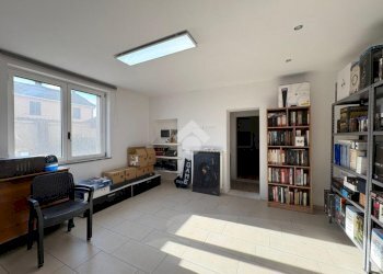 Semi-detached house Via Rosasco, Castelnovetto - photo 20