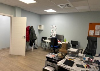 Shop Via Piana Gallo, 8, Grinzane Cavour - photo 6