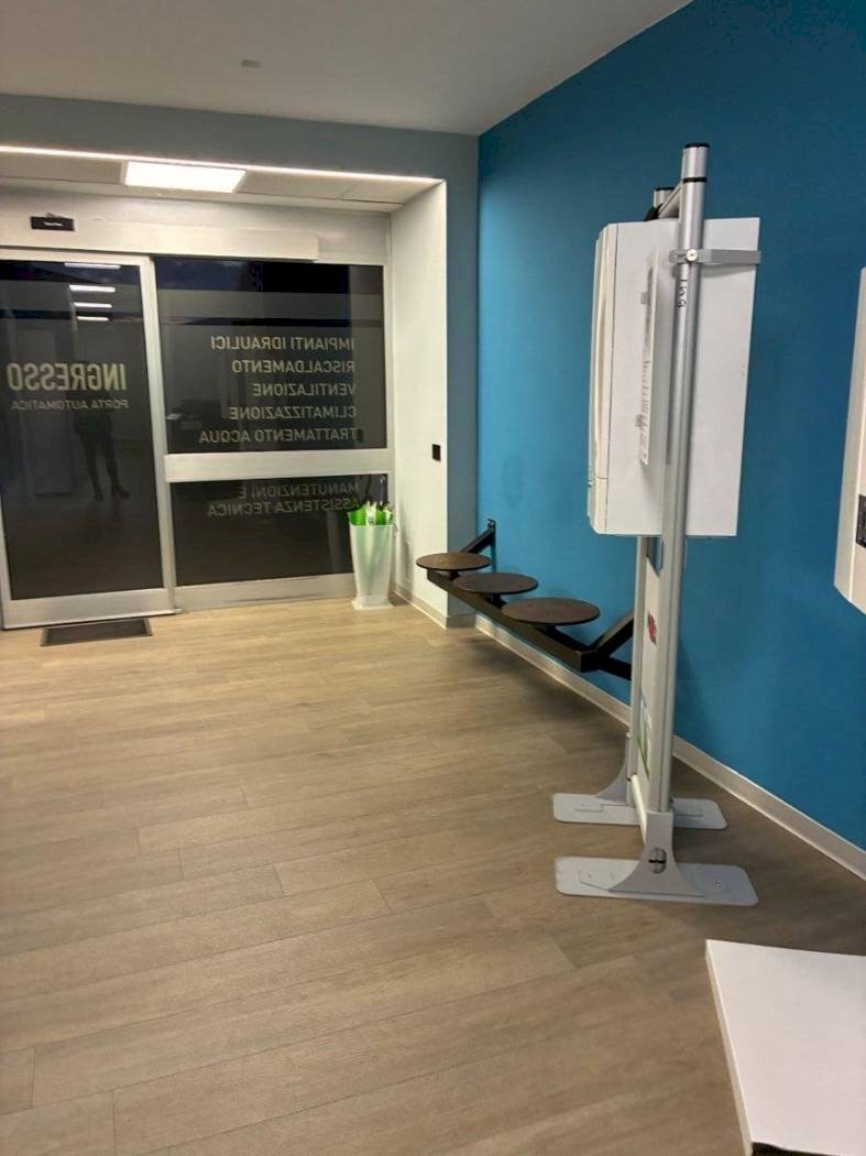 Shop Località Piana Gallo, Alba - photo 3