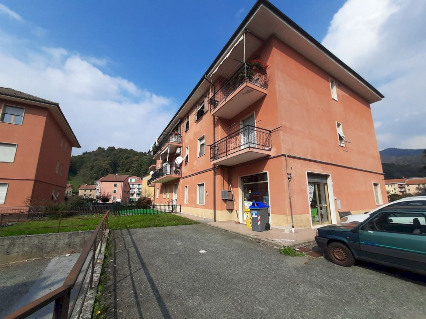 Negozio Via San Pietro, Masone - foto 1