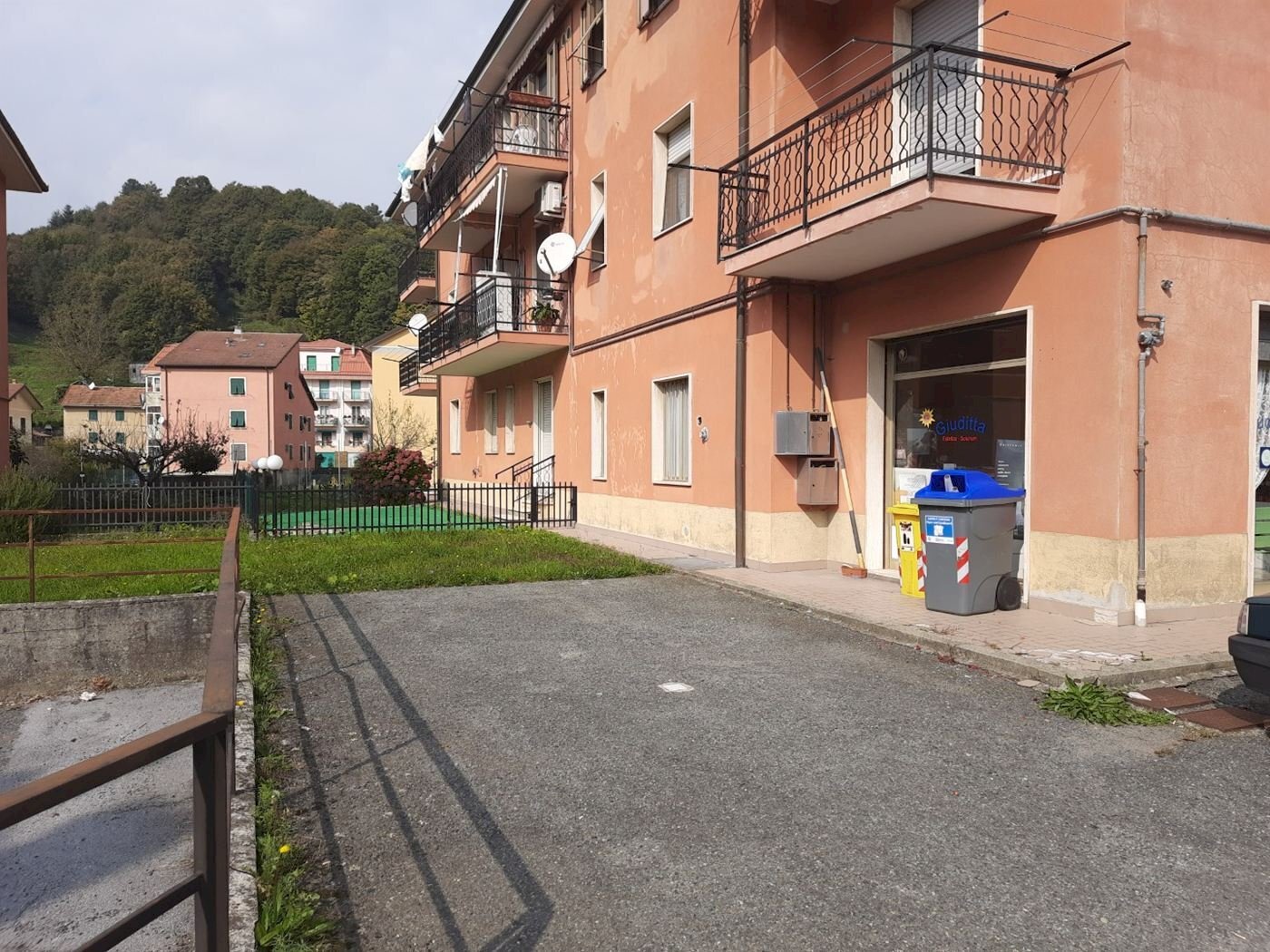 Negozio Via San Pietro, Masone - foto 2