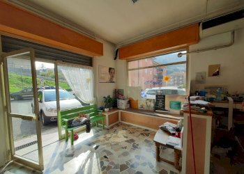 Shop Via San Pietro, Masone - photo 3