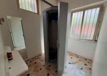 Shop Via San Pietro, Masone - photo 7