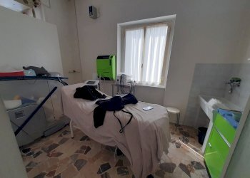 Shop Via San Pietro, Masone - photo 8