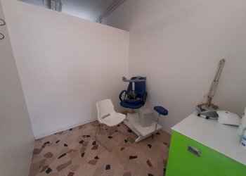 Shop Via San Pietro, Masone - photo 9