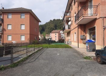 Shop Via San Pietro, Masone - photo 12