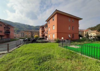 Shop Via San Pietro, Masone - photo 13