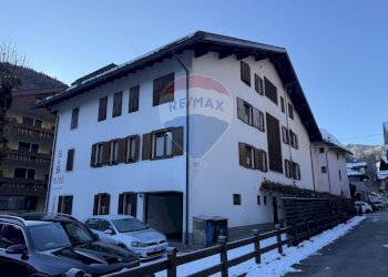 Edificio all\'aperto - Locale Commerciale Via Roma
 
22, Val di Zoldo - foto 2