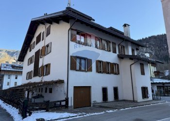 Edificio all\'aperto - Locale Commerciale Via Roma
 
22, Val di Zoldo - foto 4