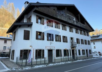 Edificio all\'aperto - Locale Commerciale Via Roma
 
22, Val di Zoldo - foto 5