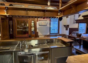 Cucina - Locale Commerciale Via Roma
 
22, Val di Zoldo - foto 9