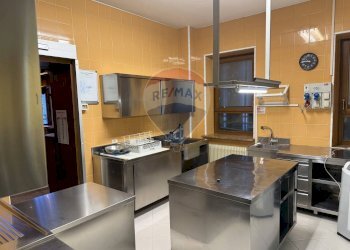 Cucina - Locale Commerciale Via Roma
 
22, Val di Zoldo - foto 13