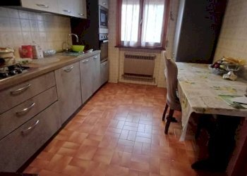 Cucina - Villa a Schiera via Canzio Zoldi, Novi di Modena - foto 4