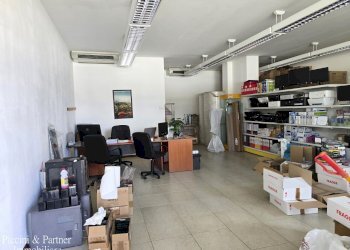 04.jpg - Locale Commerciale Via del Conservificio, Bastia Umbra - foto 4