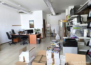 06.jpg - Locale Commerciale Via del Conservificio, Bastia Umbra - foto 6