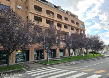 16.jpg - Locale Commerciale Via del Conservificio, Bastia Umbra - foto 16