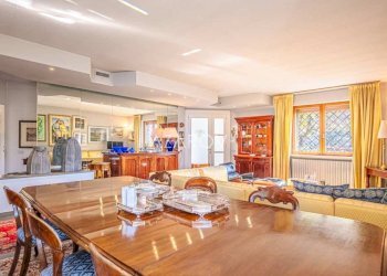 Villa Galbiate - foto 25