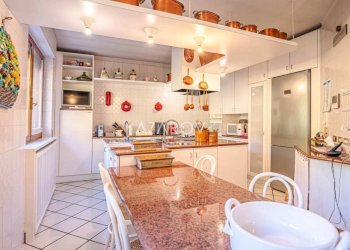 Villa Galbiate - foto 28