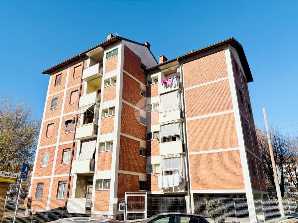 Bilocale Corso Lucio Quinzio Cincinnato, Torino (zona Lucento) - foto 1