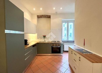 Three-room apartment Via S. Vincenzo, Genova - photo 6