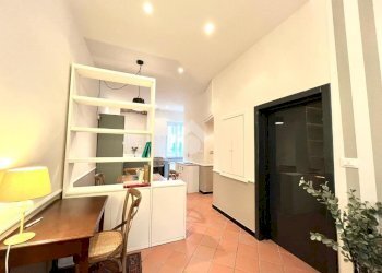 Three-room apartment Via S. Vincenzo, Genova - photo 10