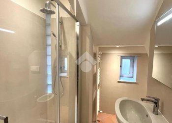 Three-room apartment Via S. Vincenzo, Genova - photo 23