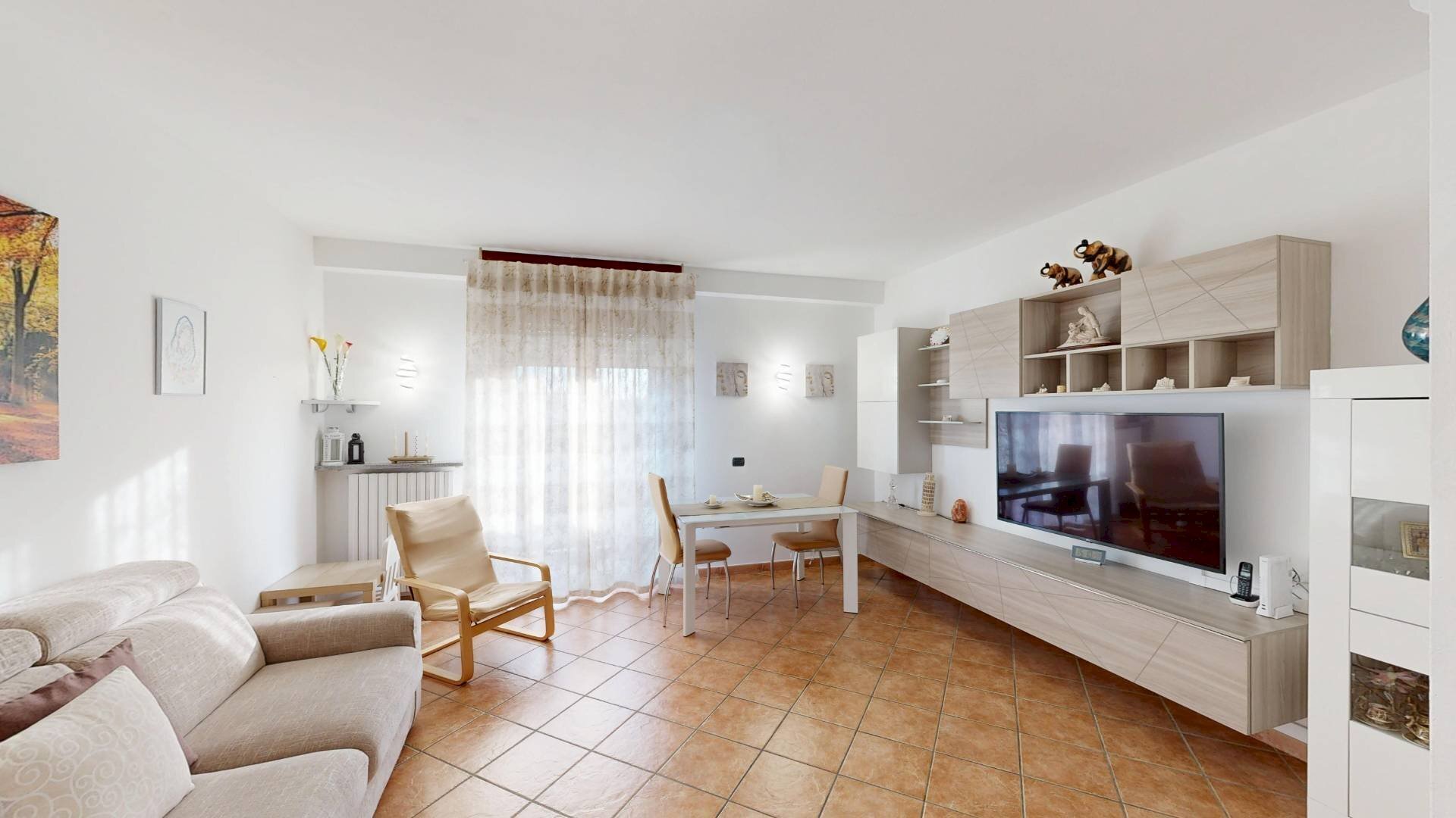 Foto 2 - Trilocale Piazza Fratelli Rosselli, Malnate - foto 2