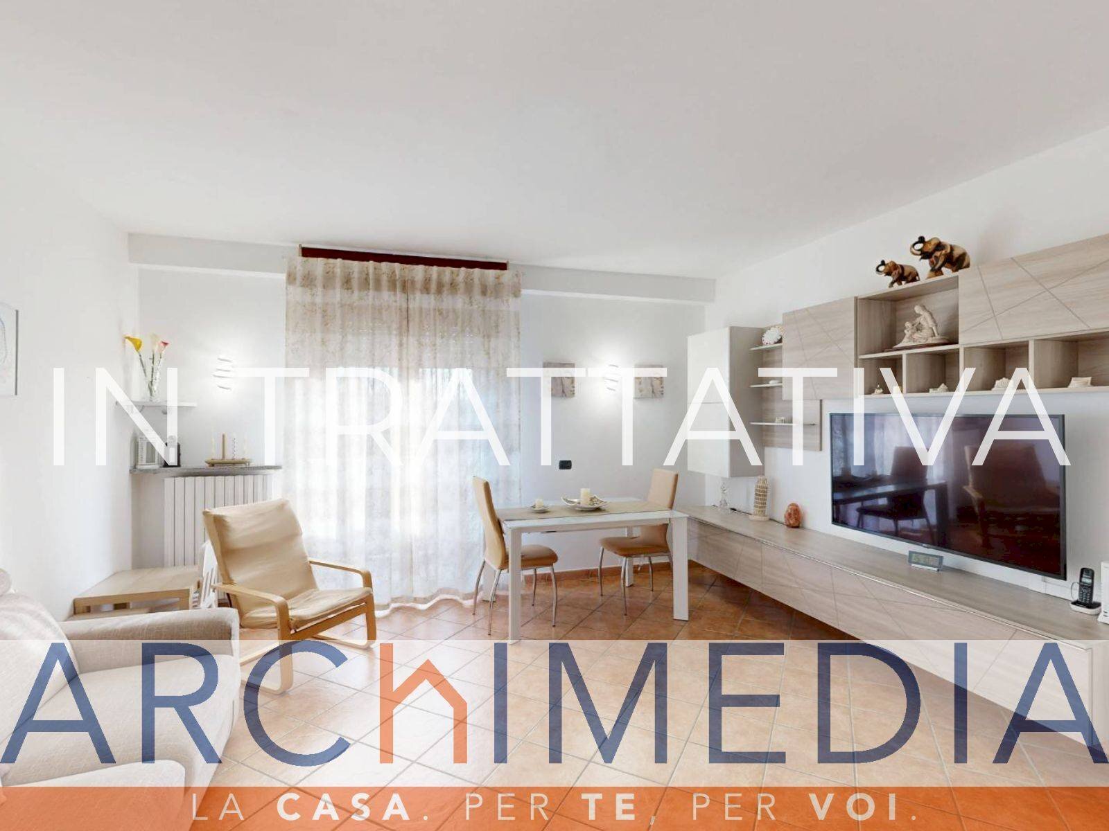 Foto 1 - Trilocale Piazza Fratelli Rosselli, Malnate - foto 1