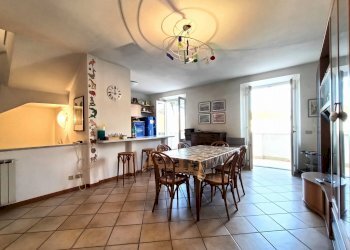 Foto 2 - Appartamento via da palestrina
 
33, Viareggio - foto 2