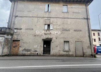 Foto 5 - Stabile - Palazzo Via Madonna
 
36, Conegliano - foto 5