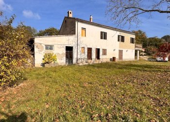 Foto 2 - Independent house Contrada Fegatara
 
6, Montegiorgio - photo 2