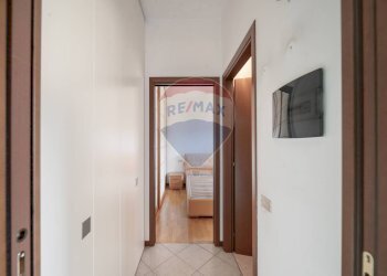 Hall / corridoio - Bilocale Via Umberto I
 
94, Seregno - foto 22