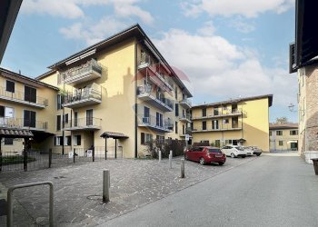 Edificio all\'aperto - Three-room apartment Via Isonzo
 
2, Vimercate - photo 2