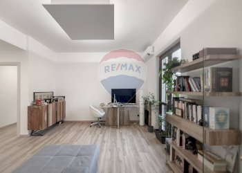 Soggiorno - Three-room apartment Via Isonzo
 
2, Vimercate - photo 11