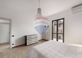 Camera / camera da letto - Three-room apartment Via Isonzo
 
2, Vimercate - photo 17