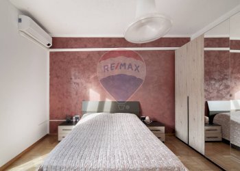 Camera / camera da letto - Three-room apartment Via Isonzo
 
2, Vimercate - photo 18