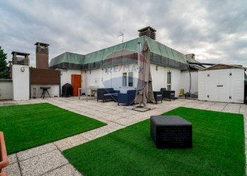 Casa all\'aperto - Attico Via Togliatti
 
38, Rho - foto 2