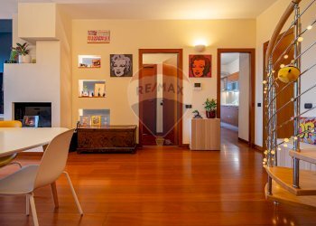 Sala da pranzo - Attico Via Togliatti
 
38, Rho - foto 8