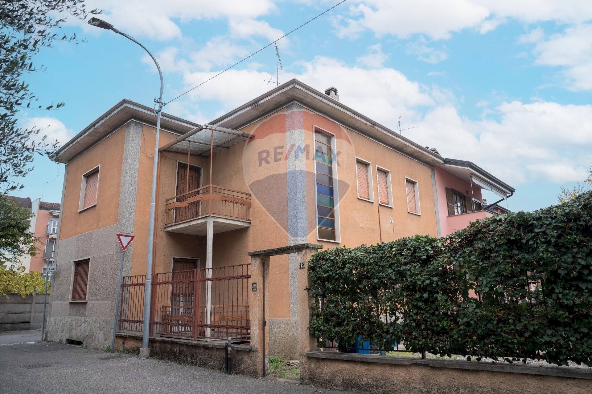 Casa all\'aperto - Appartamento via IV novembre
 
18, Rho - foto 1