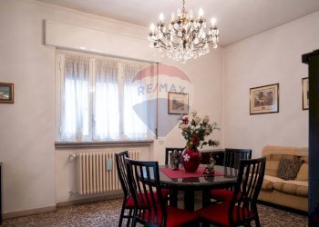 Sala da pranzo - Appartamento via IV novembre
 
18, Rho - foto 2