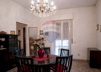 Sala da pranzo - Appartamento via IV novembre
 
18, Rho - foto 4