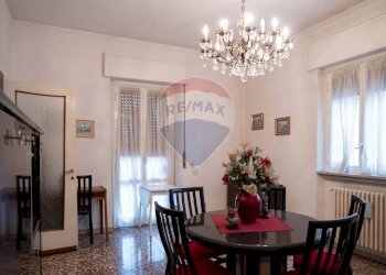 Sala da pranzo - Appartamento via IV novembre
 
18, Rho - foto 5