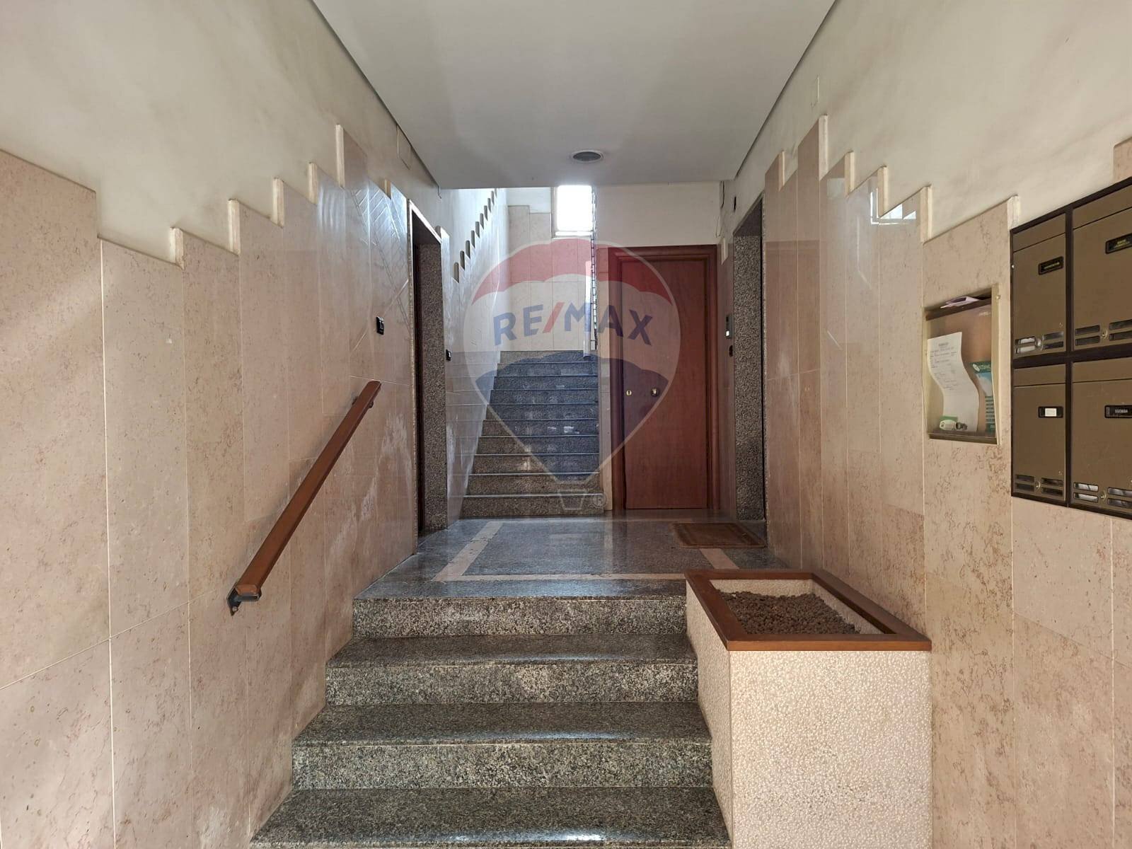 Ricezione / Lobby - Ufficio Via Giuseppe Saverio Poli
 
21, Bari - foto 2