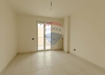 Stanza vuota - Attico Via Trani
 
92, Andria - foto 8