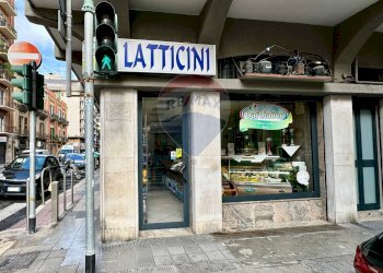 Edificio all\'aperto - Locale Commerciale Via Quintino Sella
 
138/140/142, Bari - foto 2