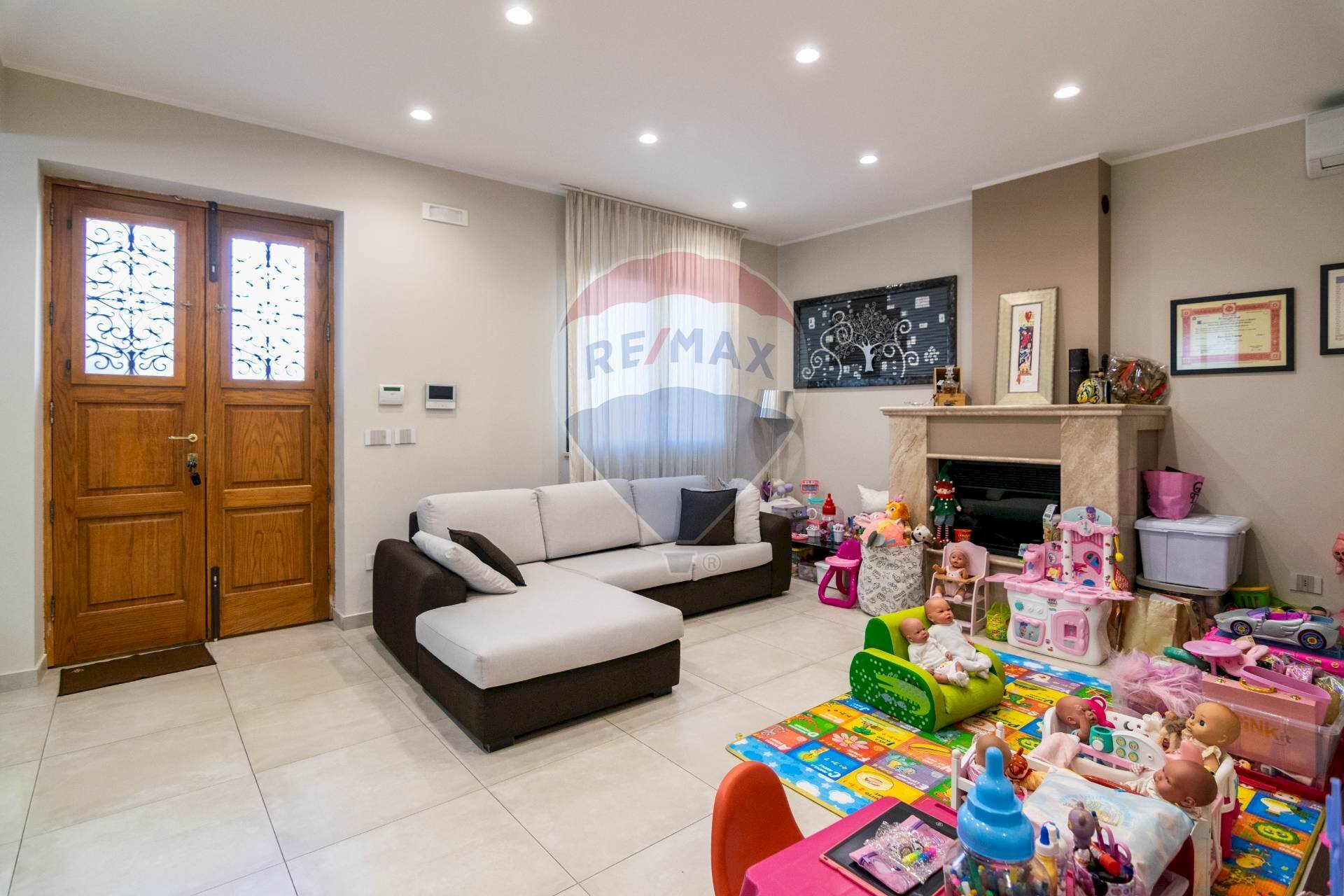 Soggiorno - Casa semi indipendente Via Vittorio Emanuele secondo
 
153, Acireale - foto 3