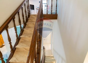 Scale - Casa semi indipendente Via Vittorio Emanuele secondo
153, Acireale - foto 36