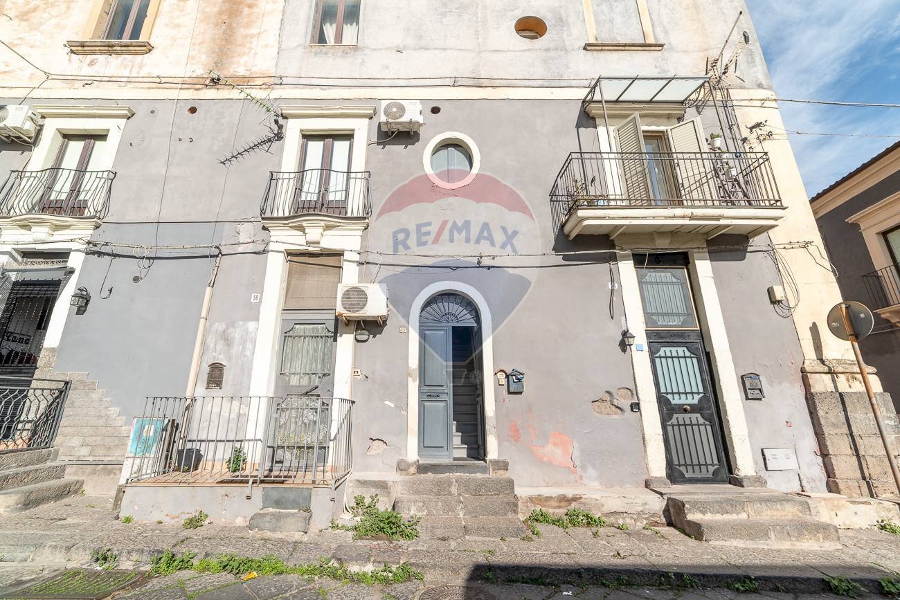Edificio all\'aperto - Quadrilocale VIA DEI GESUITI
 
56, Catania - foto 2