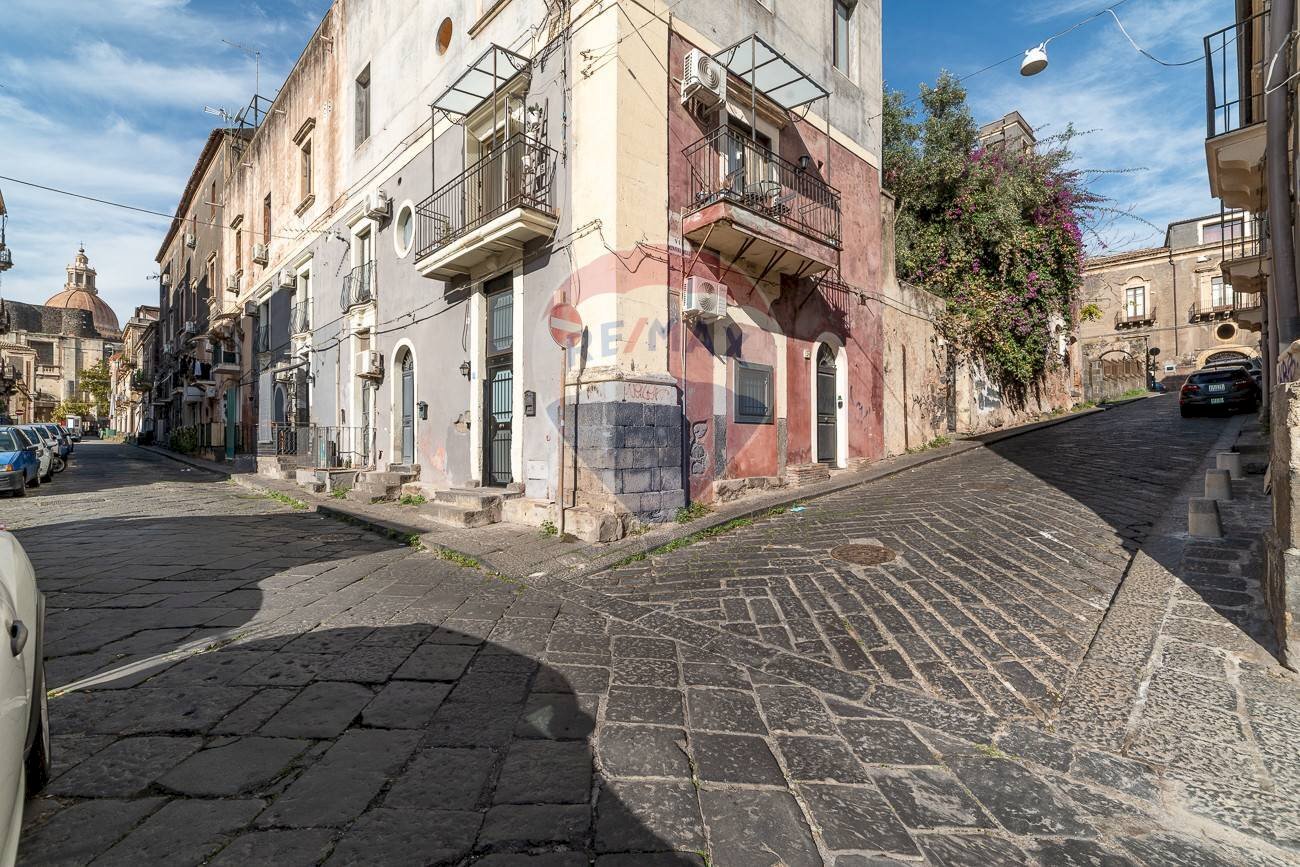 Edificio all\'aperto - Quadrilocale VIA DEI GESUITI
 
56, Catania - foto 3