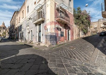 Edificio all\'aperto - Quadrilocale VIA DEI GESUITI
 
56, Catania - foto 3